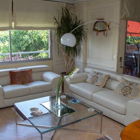 Modern B&B Somosaguas Екстер'єр фото