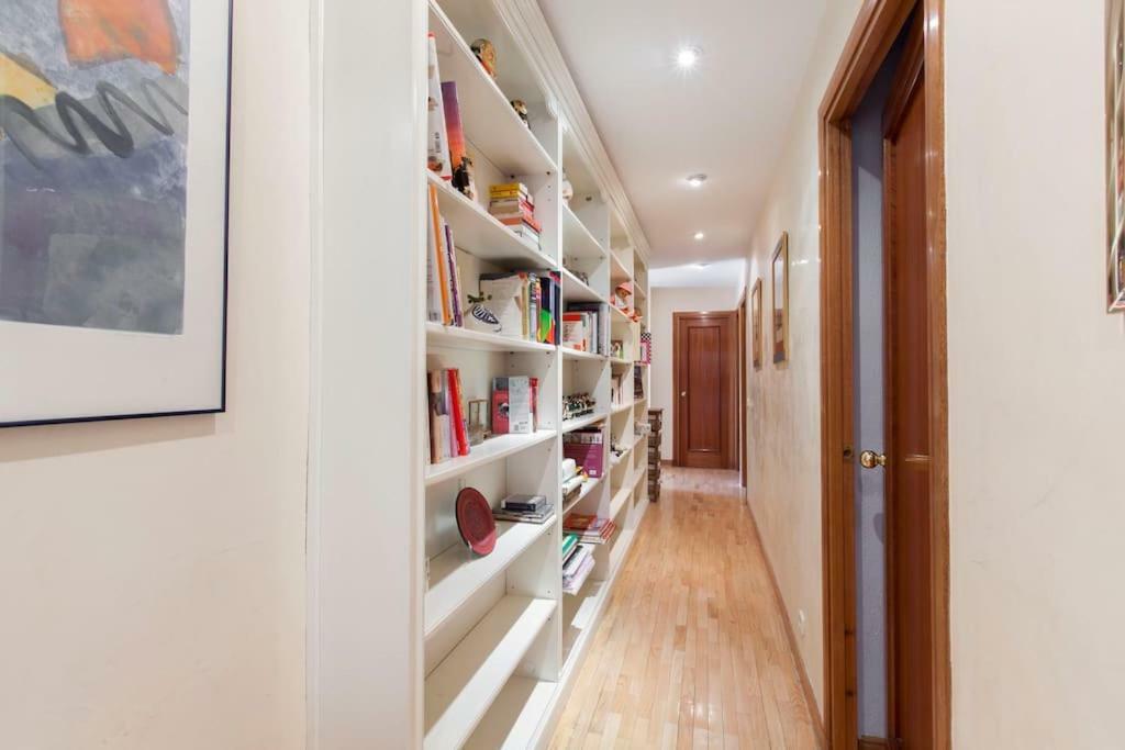 Modern B&B Somosaguas Екстер'єр фото
