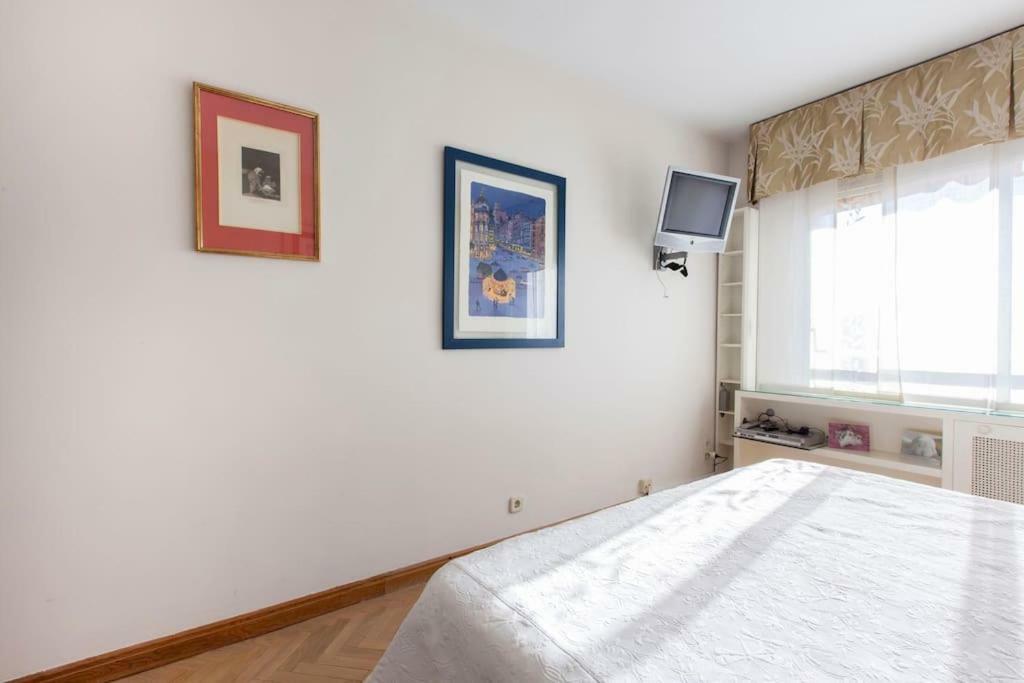 Modern B&B Somosaguas Екстер'єр фото