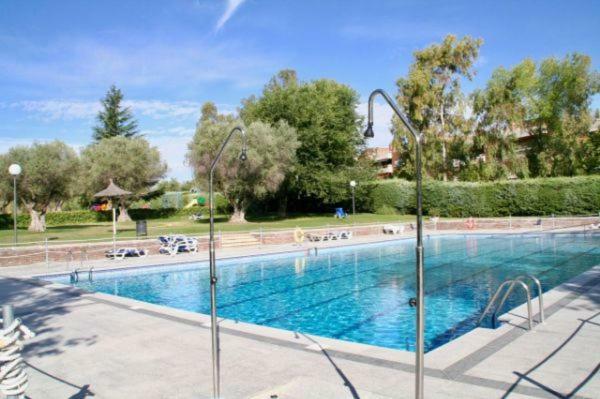Modern B&B Somosaguas Екстер'єр фото