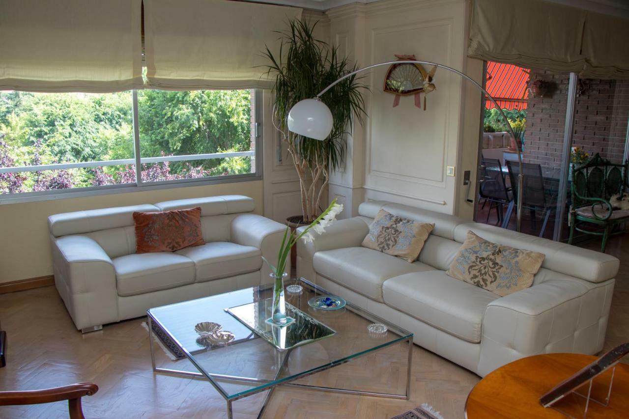 Modern B&B Somosaguas Екстер'єр фото